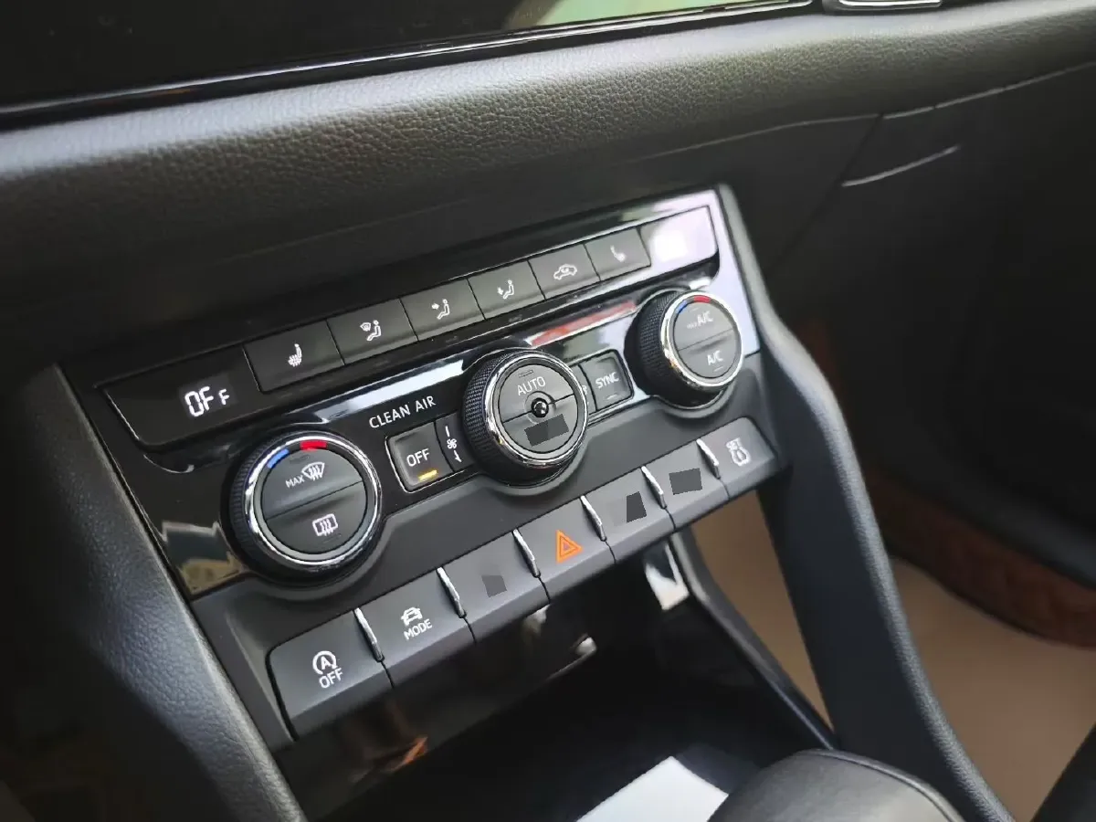 2018 Skoda Kodiak 1.8T 180HP L4 7DCT,autocango,china used car exporter,china ev exporter,chinese used car exporter,chinese used ev exporter