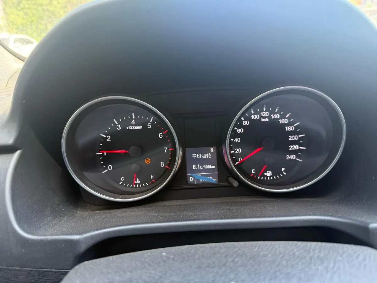 2019 Haval M6 1.5T 150HP L4 7DCT,autocango,china used car exporter,china ev exporter,chinese used car exporter,chinese used ev exporter