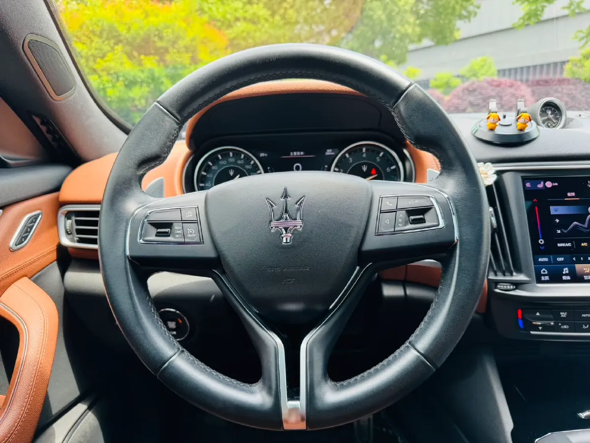 2021 Maserati Levante 3.0T 350HP V6 8AT,autocango,china used car exporter,china ev exporter,chinese used car exporter,chinese used ev exporter