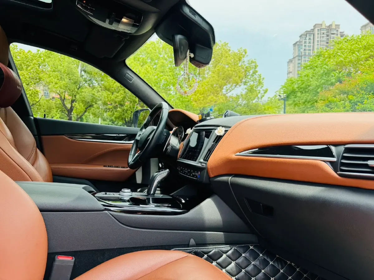 2021 Maserati Levante 3.0T 350HP V6 8AT,autocango,china used car exporter,china ev exporter,chinese used car exporter,chinese used ev exporter