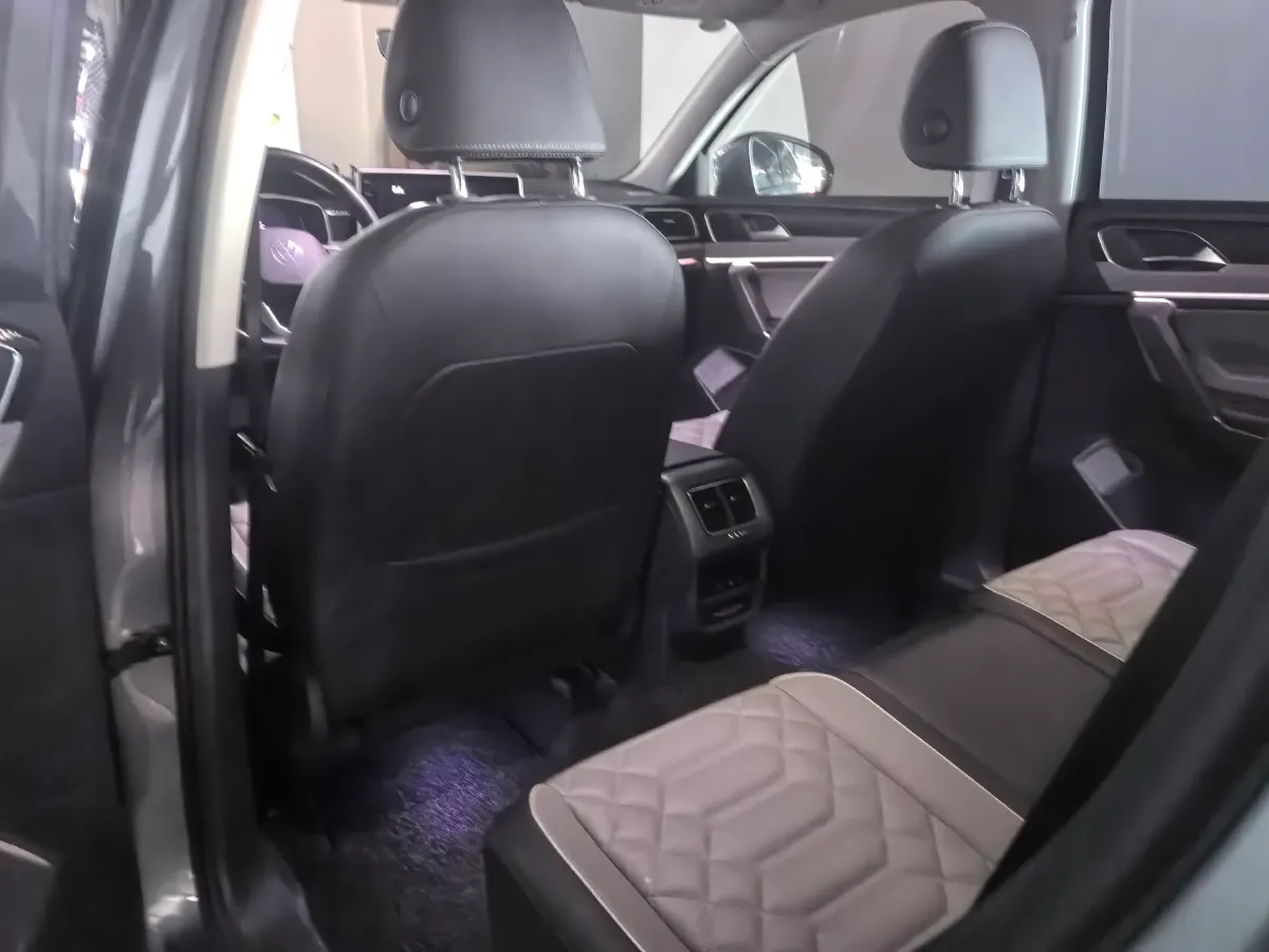 2024 Volkswagen Tayron 1.5T 160HP L4 7DCT,autocango,china used car exporter,china ev exporter,chinese used car exporter,chinese used ev exporter