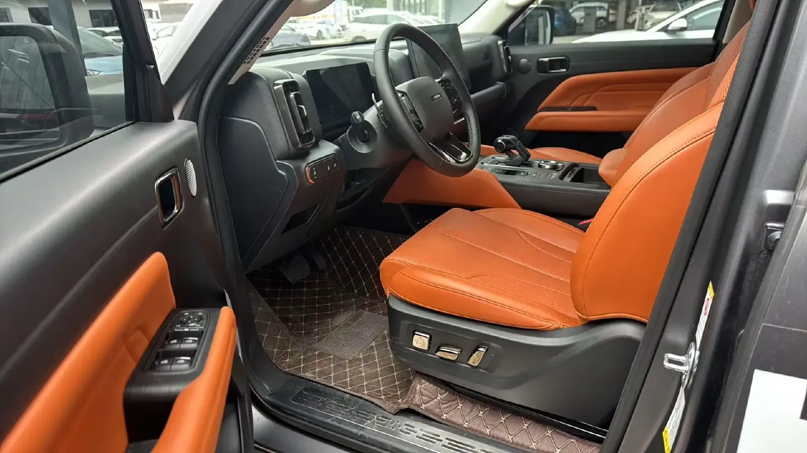 2024 Haval H9 2.0T 224HP L4 8AT,autocango,china used car exporter,china ev exporter,chinese used car exporter,chinese used ev exporter