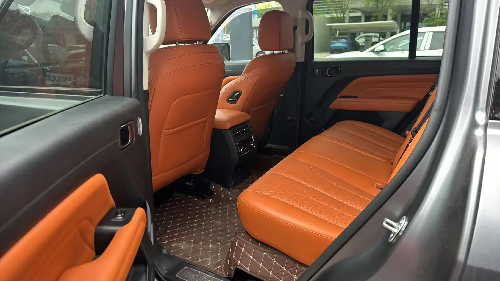 2024 Haval H9 2.0T 224HP L4 8AT,autocango,china used car exporter,china ev exporter,chinese used car exporter,chinese used ev exporter