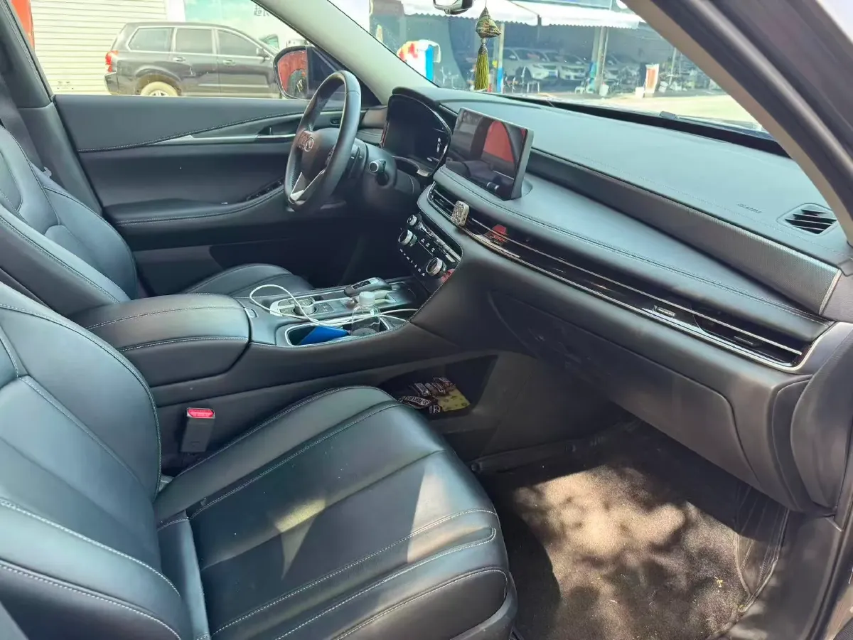 2022 Infiniti QX60 2.0T 252HP L4 9AT,autocango,china used car exporter,china ev exporter,chinese used car exporter,chinese used ev exporter