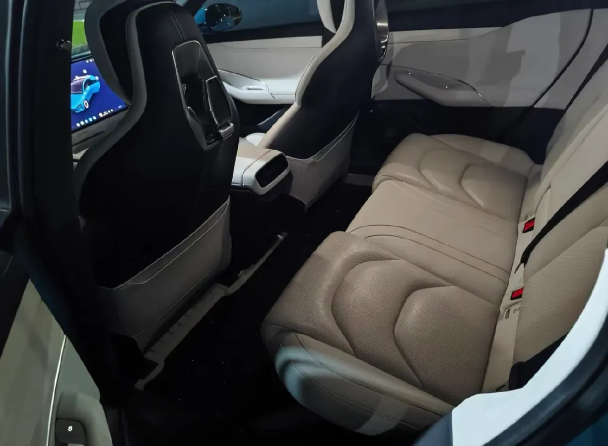 2024 MI SU7 BEV 73.6KWH,autocango,china used car exporter,china ev exporter,chinese used car exporter,chinese used ev exporter