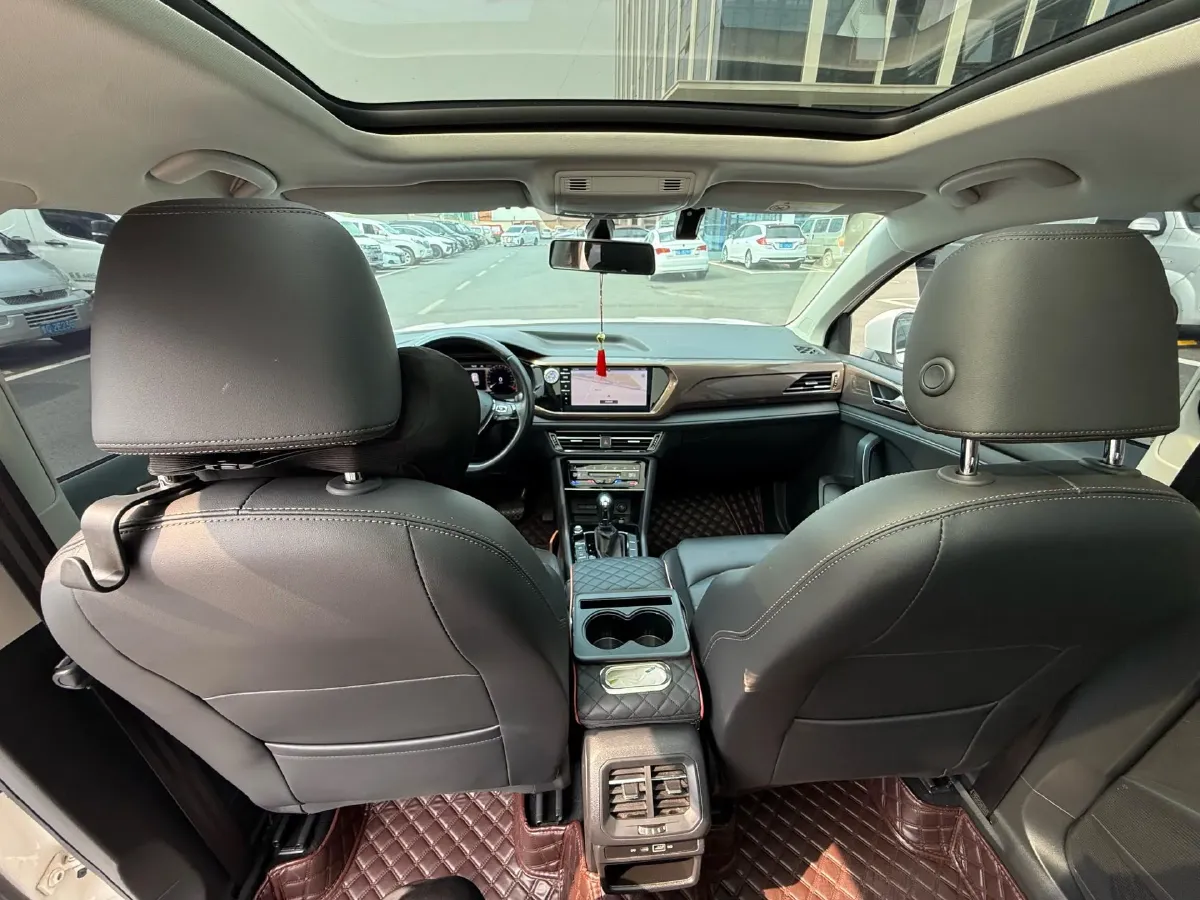 2022 Volkswagen Tharu 1.4T 150HP L4 7DCT,autocango,china used car exporter,china ev exporter,chinese used car exporter,chinese used ev exporter