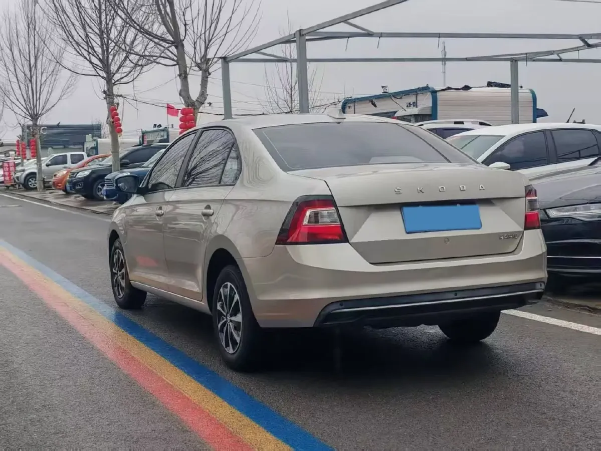2019 Skoda Rapid Spaceback 1.5L 110HP L4 6AT,autocango,china used car exporter,china ev exporter,chinese used car exporter,chinese used ev exporter