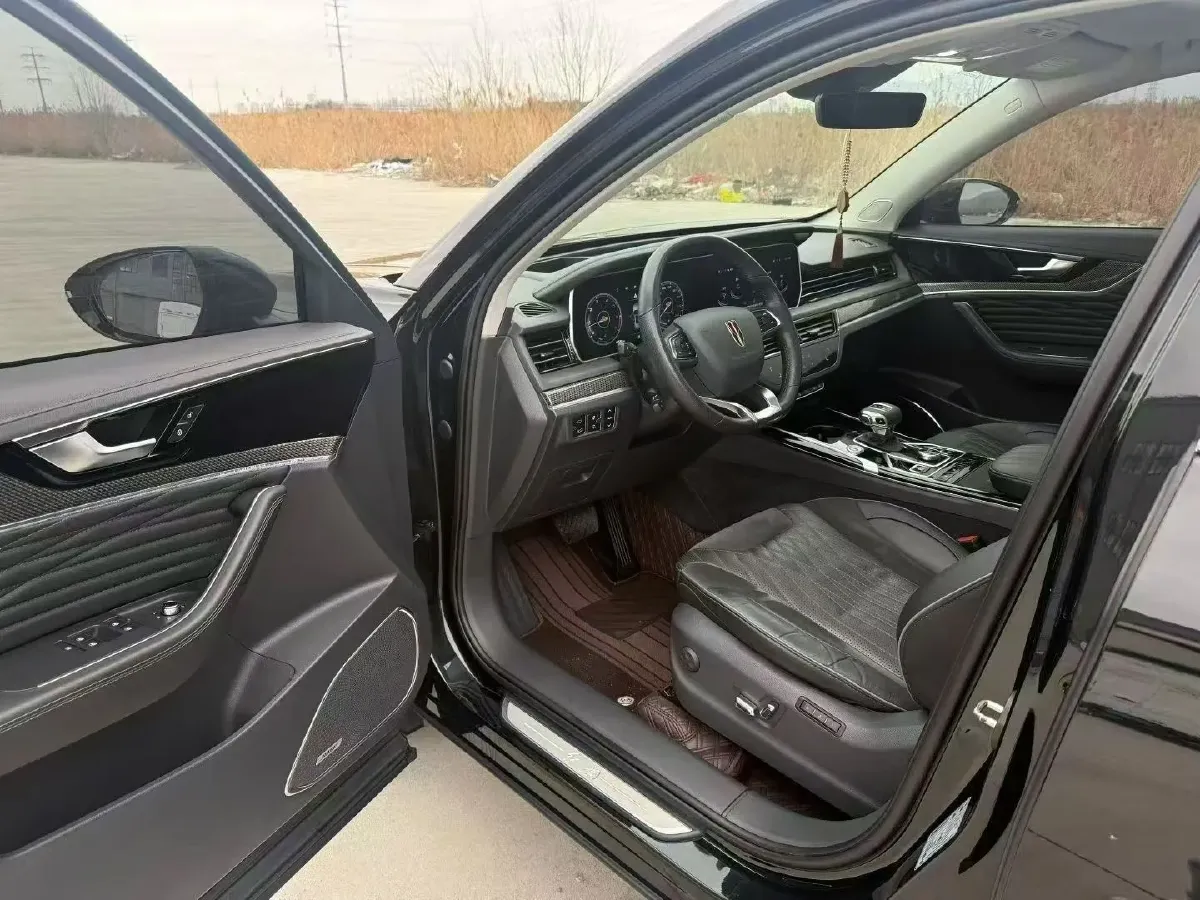 2022 HongQi HS5 2.0T 224HP L4 6AT,autocango,china used car exporter,china ev exporter,chinese used car exporter,chinese used ev exporter