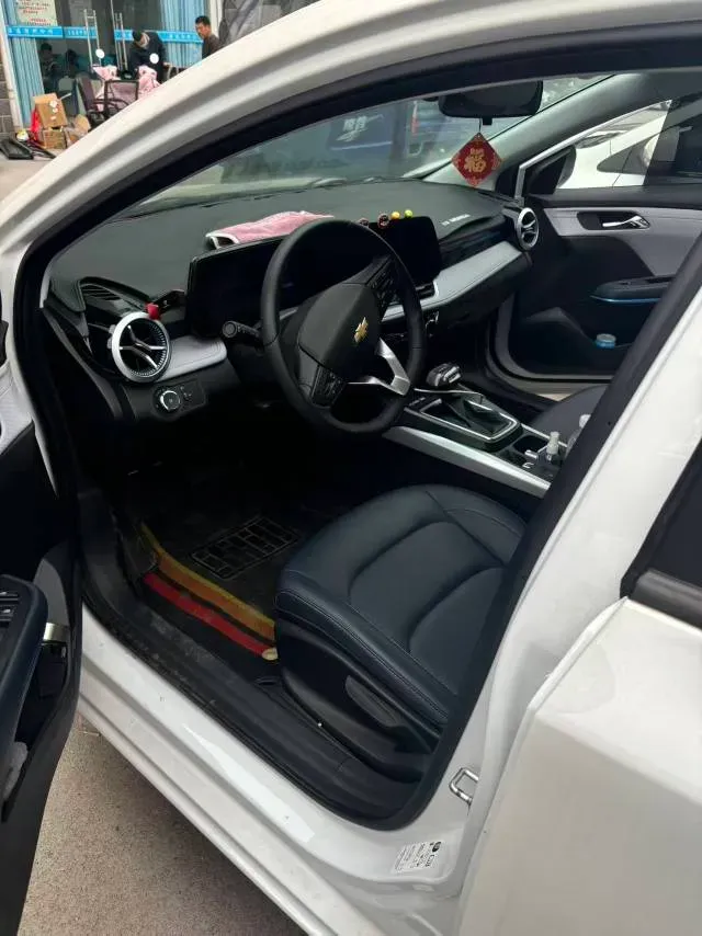 2023 Chevrolet Monza 1.5L 113HP L4 6DCT,autocango,china used car exporter,china ev exporter,chinese used car exporter,chinese used ev exporter