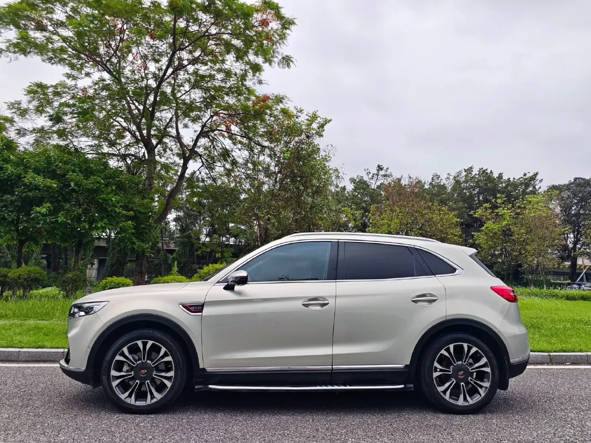 2019 HongQi HS5 2.0T 224HP L4 6AT,autocango,china used car exporter,china ev exporter,chinese used car exporter,chinese used ev exporter