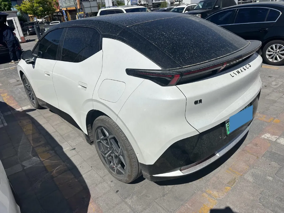 2025 Dongfeng Z9 2.0T 258HP L4 8AT,autocango,china used car exporter,china ev exporter,chinese used car exporter,chinese used ev exporter