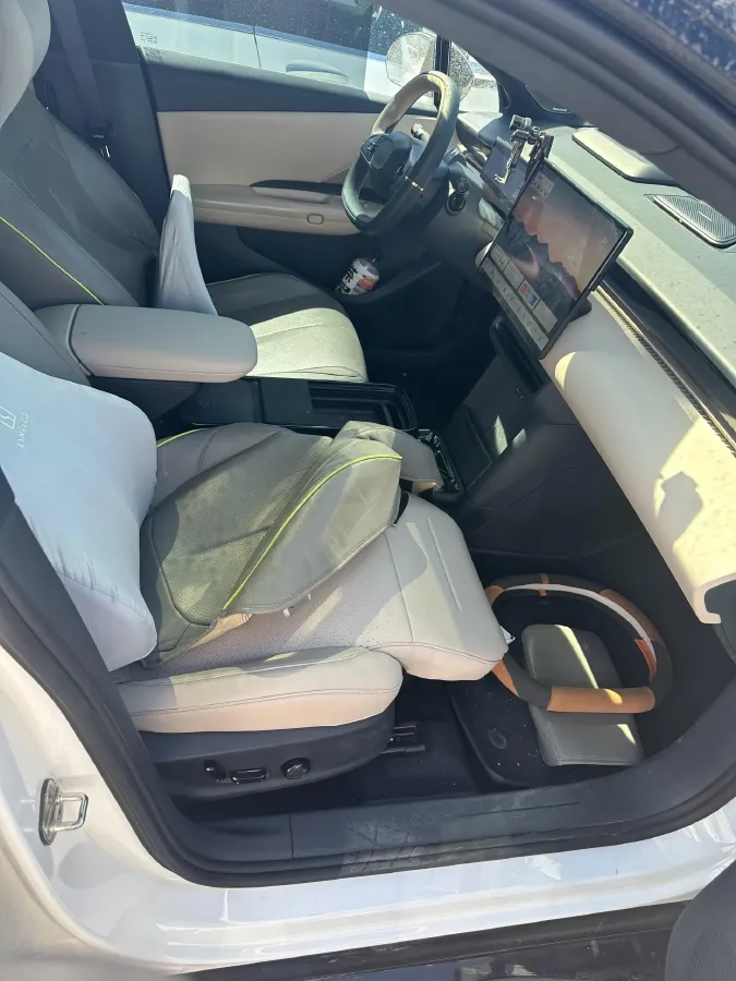 2025 Dongfeng Z9 2.0T 258HP L4 8AT,autocango,china used car exporter,china ev exporter,chinese used car exporter,chinese used ev exporter