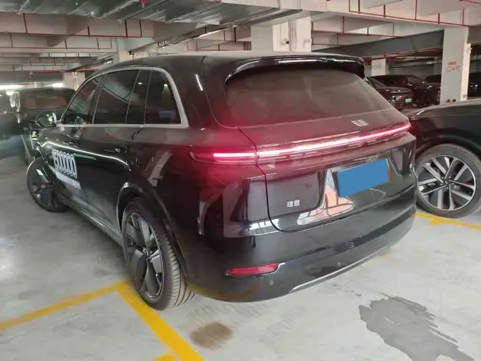2025 Li L7 Range Extended 154HP REEV,autocango,china used car exporter,china ev exporter,chinese used car exporter,chinese used ev exporter