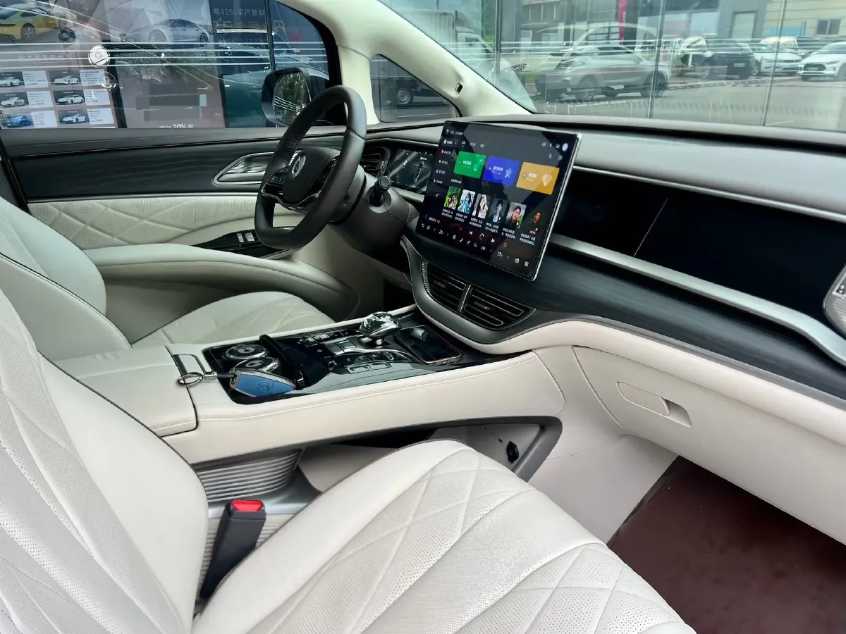 2024 Denza D9 1.5T 139HP L4 E-CVT PHEV 40KWH,autocango,china used car exporter,china ev exporter,chinese used car exporter,chinese used ev exporter