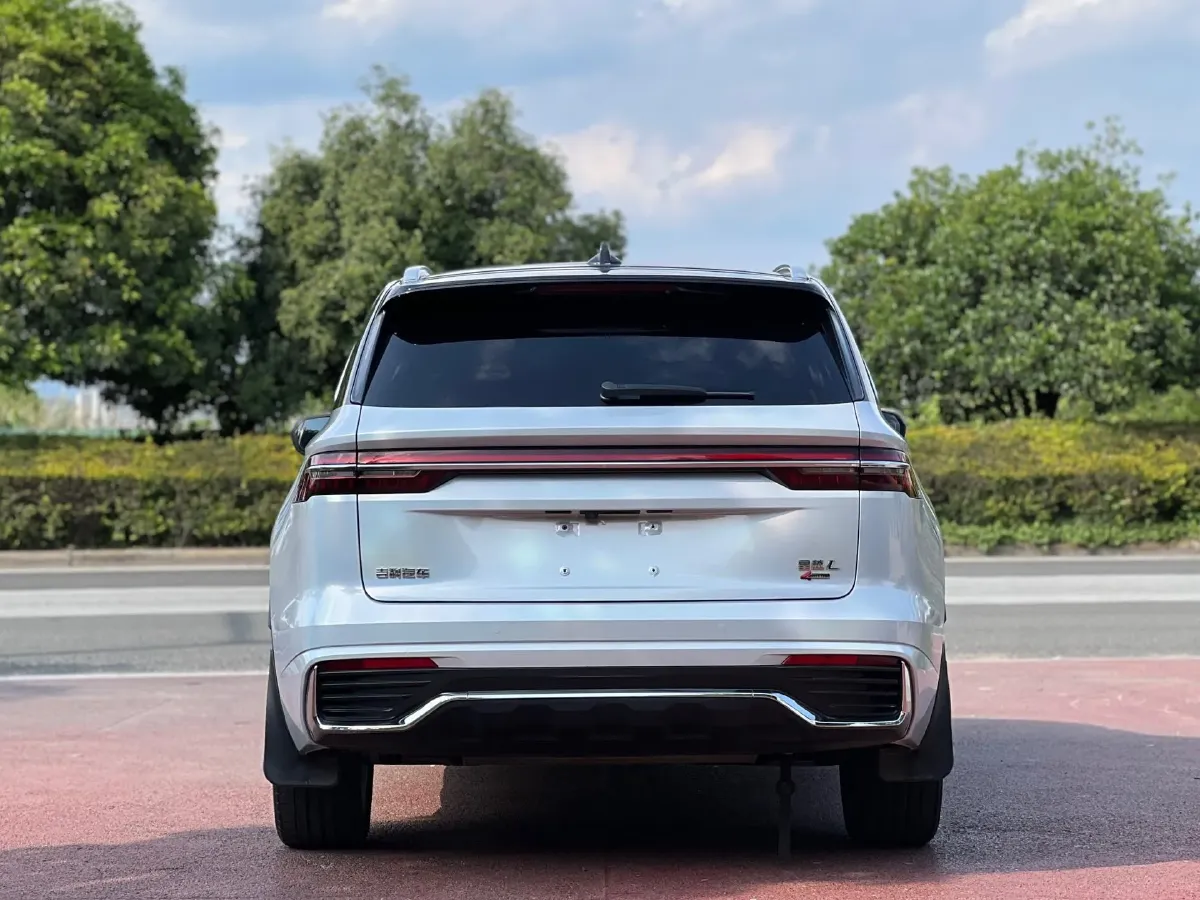 2021 Geely Monjaro 2.0T 238HP L4 8AT,autocango,china used car exporter,china ev exporter,chinese used car exporter,chinese used ev exporter