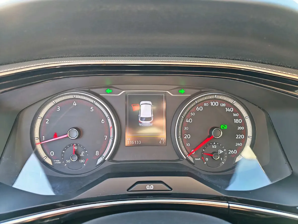 2019 Jeep Cherokee 2.0T 234HP L4 9AT,autocango,china used car exporter,china ev exporter,chinese used car exporter,chinese used ev exporter