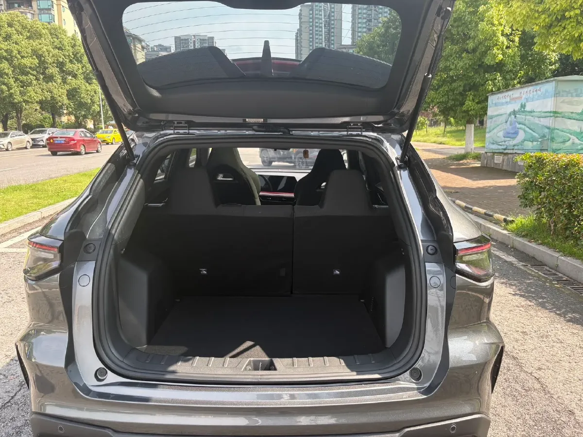 2024 ChangAn X5 PLUS 1.5T 188HP L4 7DCT,autocango,china used car exporter,china ev exporter,chinese used car exporter,chinese used ev exporter