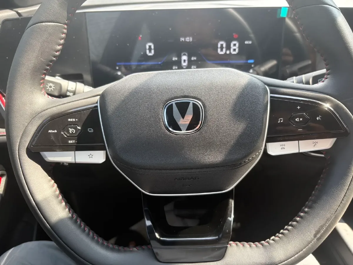 2024 ChangAn X5 PLUS 1.5T 188HP L4 7DCT,autocango,china used car exporter,china ev exporter,chinese used car exporter,chinese used ev exporter