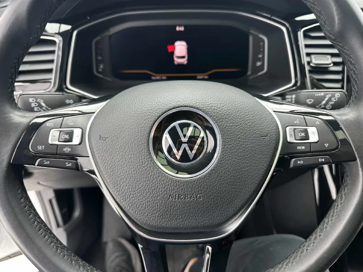 2021 Volkswagen T-Roc 1.4T 150HP L4 7DCT,autocango,china used car exporter,china ev exporter,chinese used car exporter,chinese used ev exporter