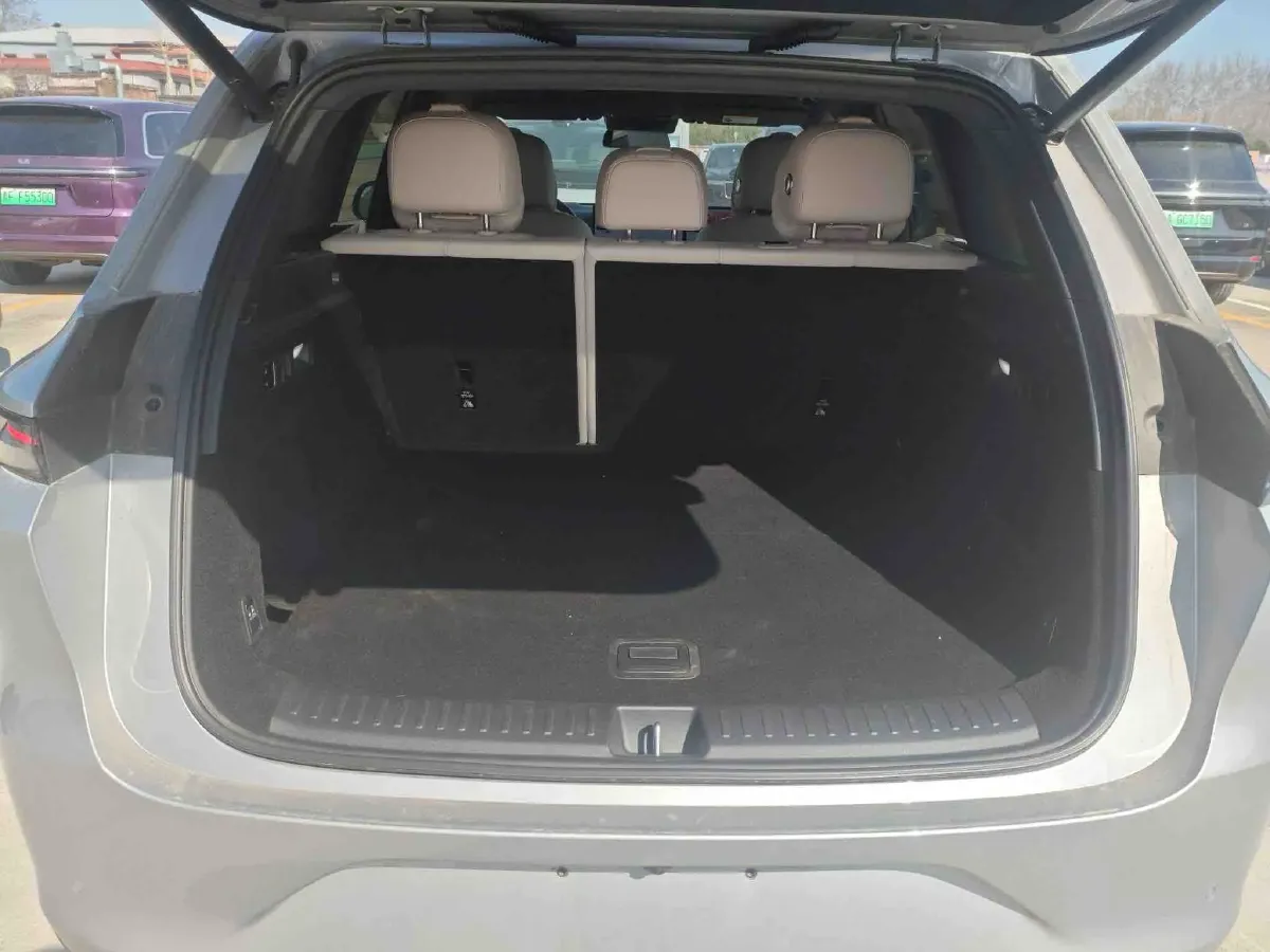 2025 Li L6 Range Extended 154HP L4 REEV,autocango,china used car exporter,china ev exporter,chinese used car exporter,chinese used ev exporter