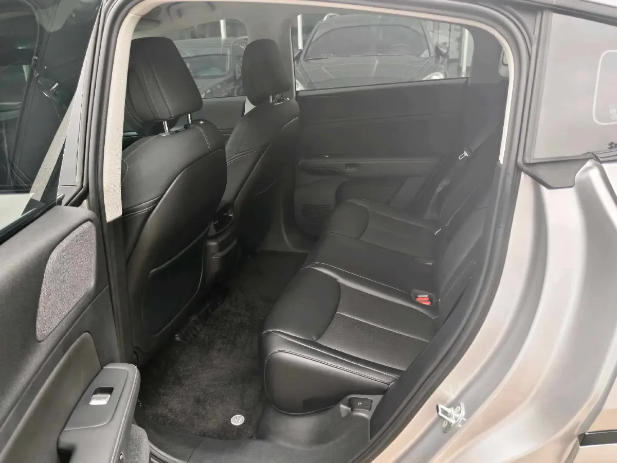 2023 Xpeng G6 BEV 87.5KWH,autocango,china used car exporter,china ev exporter,chinese used car exporter,chinese used ev exporter