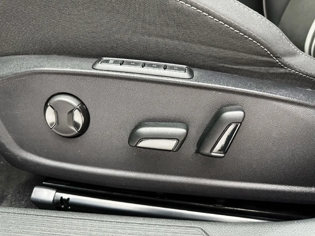 2021 Volkswagen Golf 1.4T 150HP L4 7DCT,autocango,china used car exporter,china ev exporter,chinese used car exporter,chinese used ev exporter