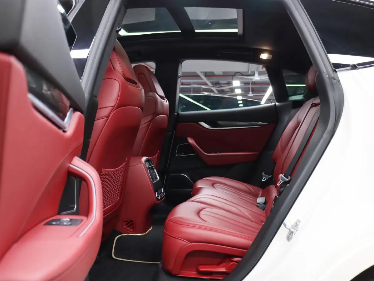 2018 Maserati Levante 3.0T 350HP V6 8AT,autocango,china used car exporter,china ev exporter,chinese used car exporter,chinese used ev exporter