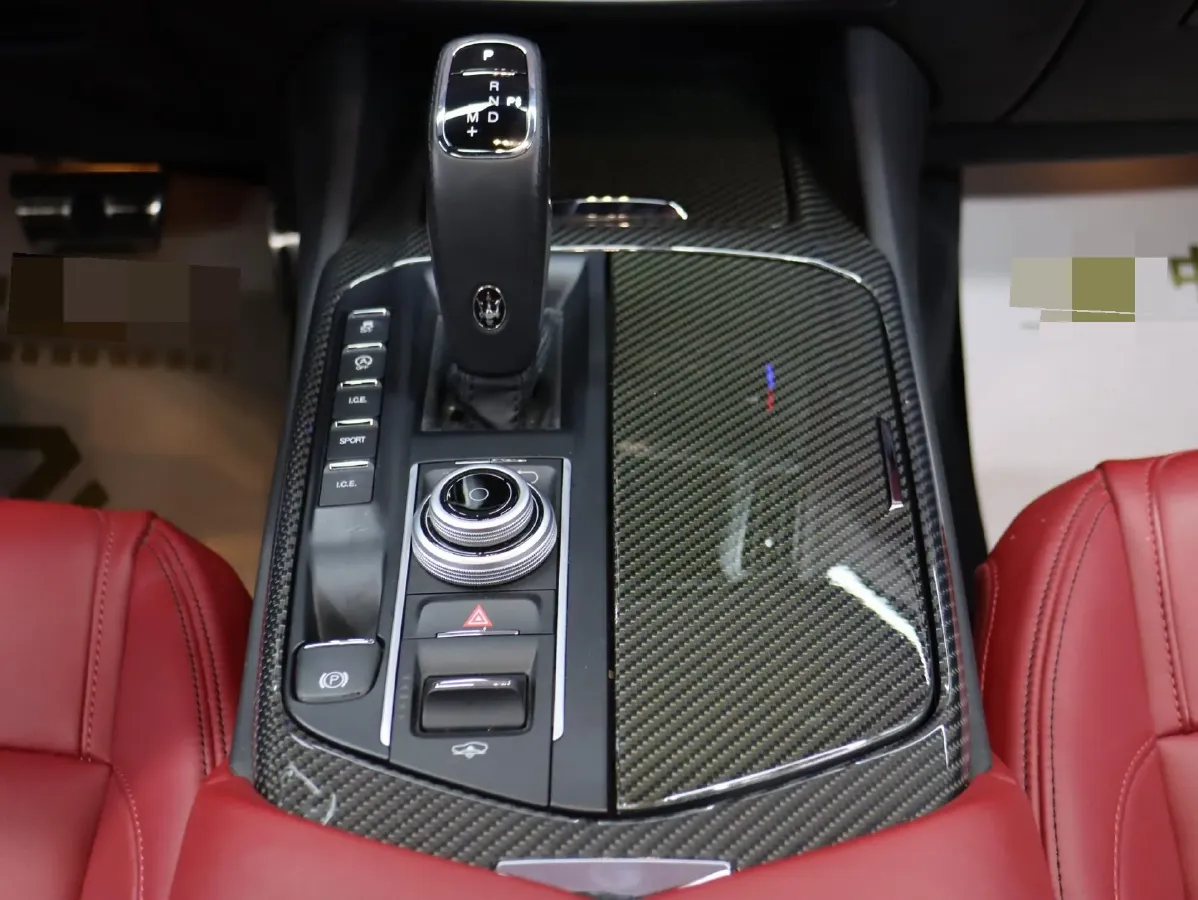 2018 Maserati Levante 3.0T 350HP V6 8AT,autocango,china used car exporter,china ev exporter,chinese used car exporter,chinese used ev exporter