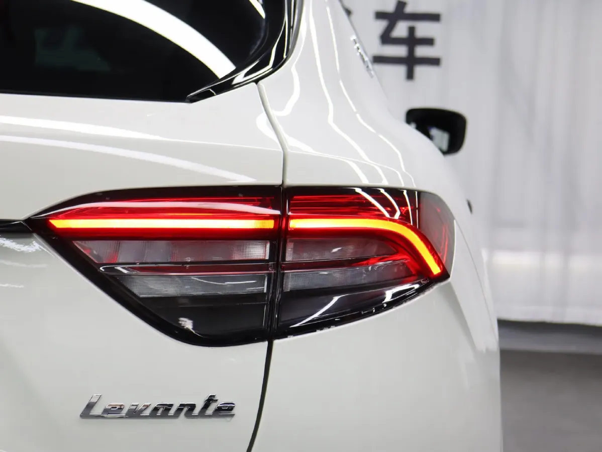 2018 Maserati Levante 3.0T 350HP V6 8AT,autocango,china used car exporter,china ev exporter,chinese used car exporter,chinese used ev exporter