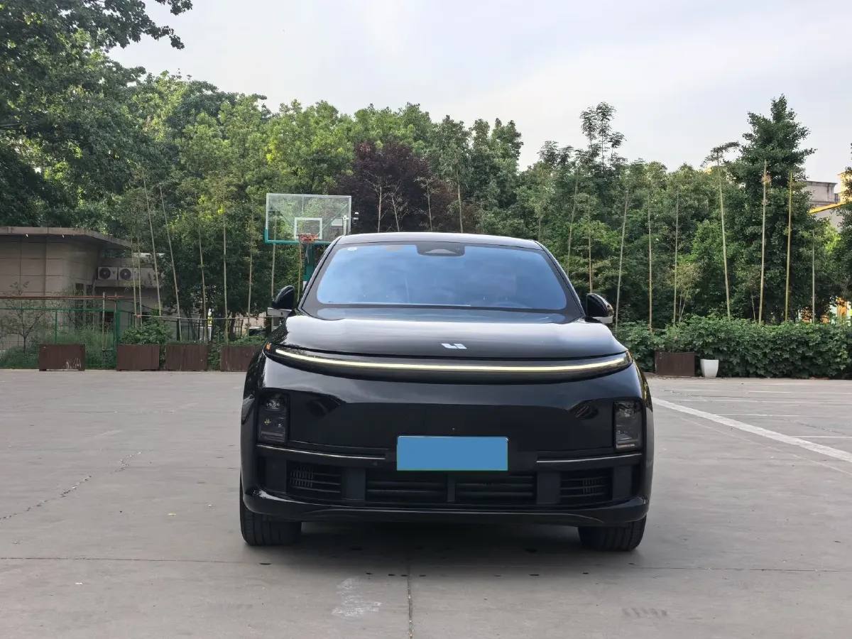 2023 Li L7 Range Extended 154HP REEV 40.9KWH,autocango,china used car exporter,china ev exporter,chinese used car exporter,chinese used ev exporter