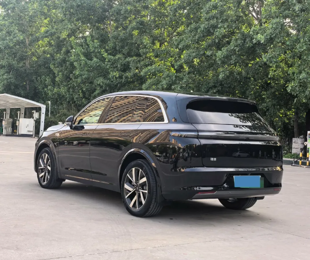 2023 Li L7 Range Extended 154HP REEV 40.9KWH,autocango,china used car exporter,china ev exporter,chinese used car exporter,chinese used ev exporter