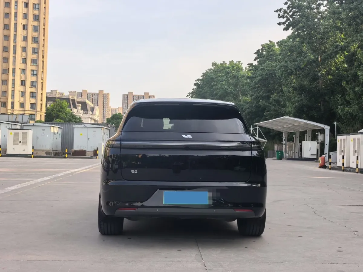 2023 Li L7 Range Extended 154HP REEV 40.9KWH,autocango,china used car exporter,china ev exporter,chinese used car exporter,chinese used ev exporter