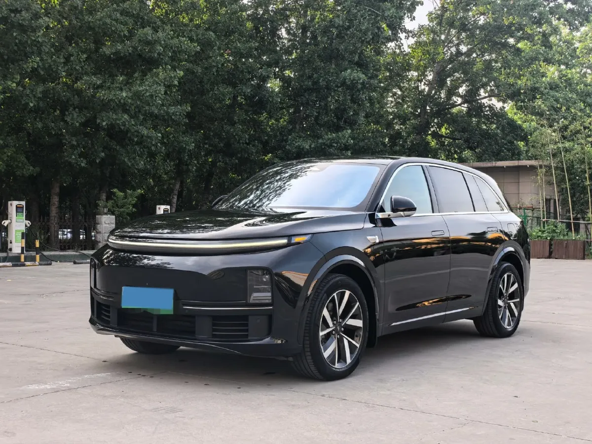 2023 Li L7 Range Extended 154HP REEV 40.9KWH,autocango,china used car exporter,china ev exporter,chinese used car exporter,chinese used ev exporter