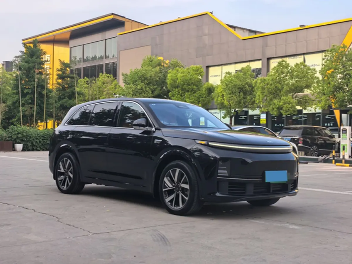 2023 Li L7 Range Extended 154HP REEV 40.9KWH,autocango,china used car exporter,china ev exporter,chinese used car exporter,chinese used ev exporter