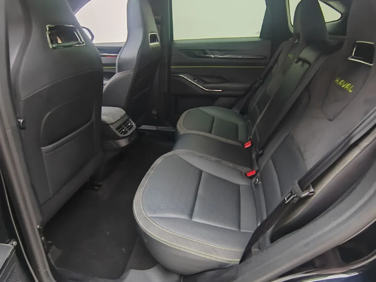 2022 Haval H6S 2.0T 211HP L4 7DCT,autocango,china used car exporter,china ev exporter,chinese used car exporter,chinese used ev exporter