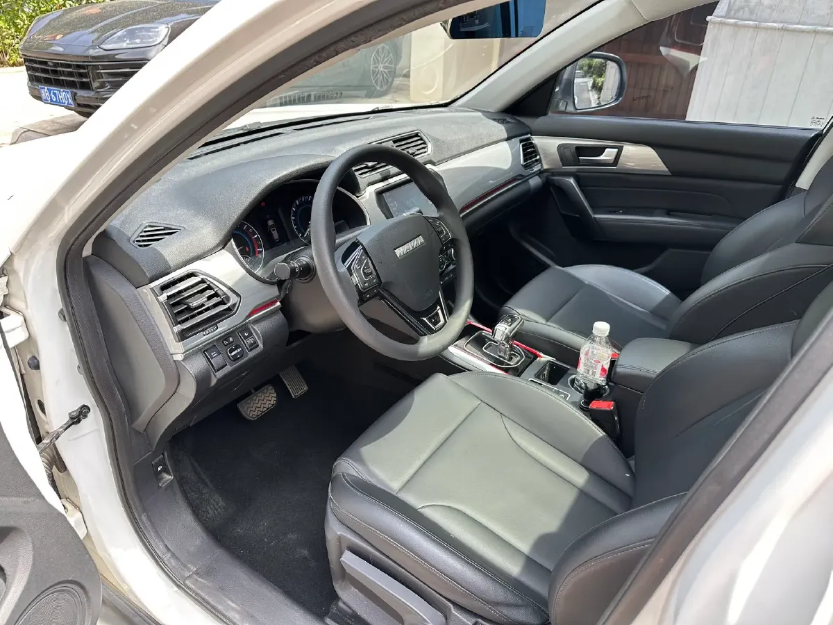 2018 Haval H2 1.5T 150HP L4 7DCT,autocango,china used car exporter,china ev exporter,chinese used car exporter,chinese used ev exporter