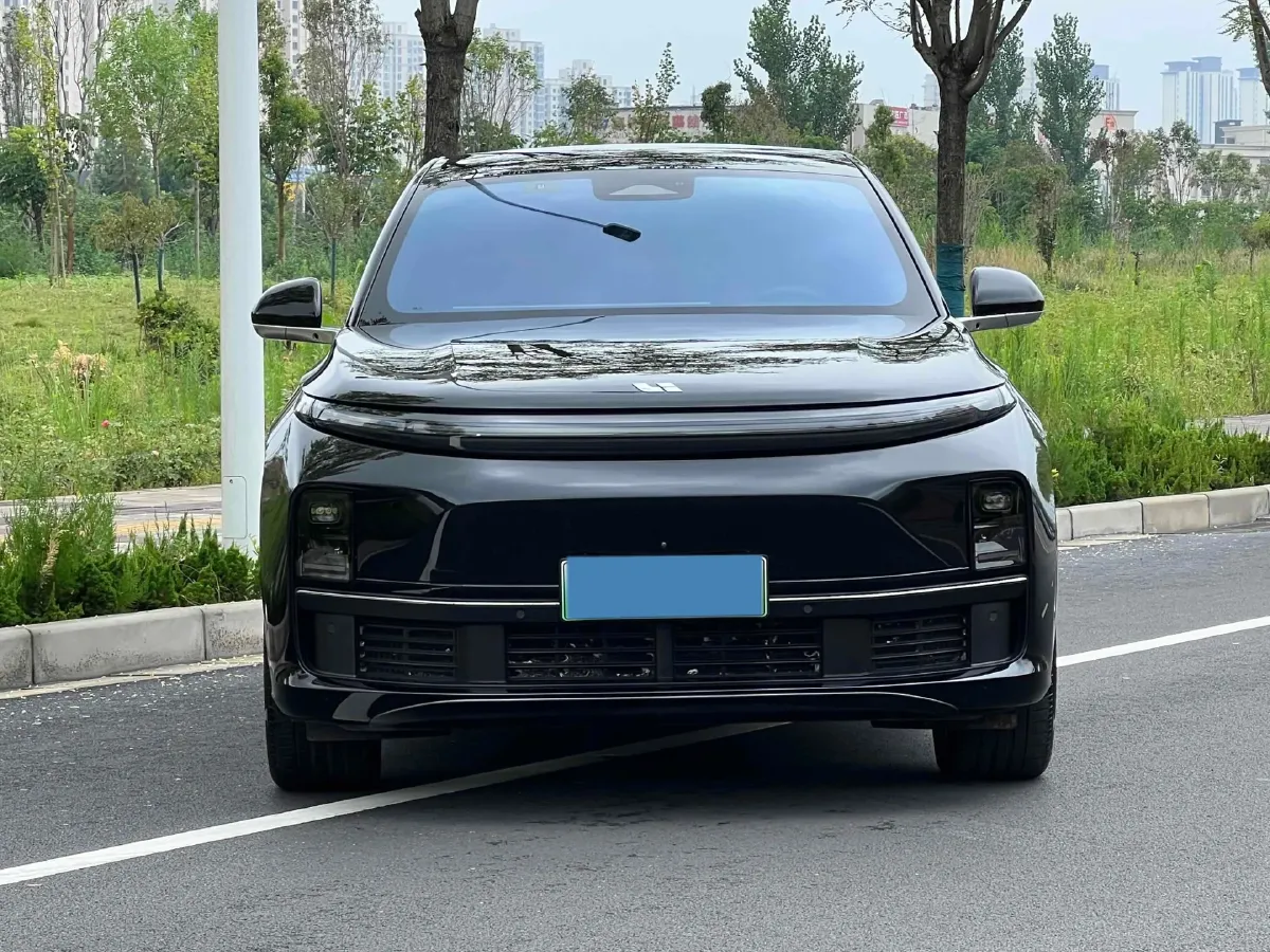 2023 Li L7 Range Extended 154HP REEV 40.9KWH,autocango,china used car exporter,china ev exporter,chinese used car exporter,chinese used ev exporter