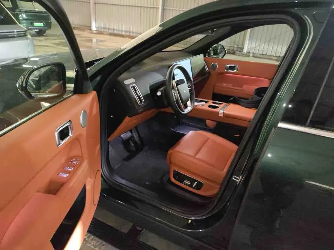 2024 Li L9 Range Extended 154HP REEV 52.3KWH,autocango,china used car exporter,china ev exporter,chinese used car exporter,chinese used ev exporter