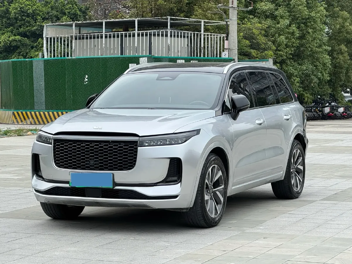 2021 Li ONE Range Extended 131HP REEV 40.5KWH,autocango,china used car exporter,china ev exporter,chinese used car exporter,chinese used ev exporter