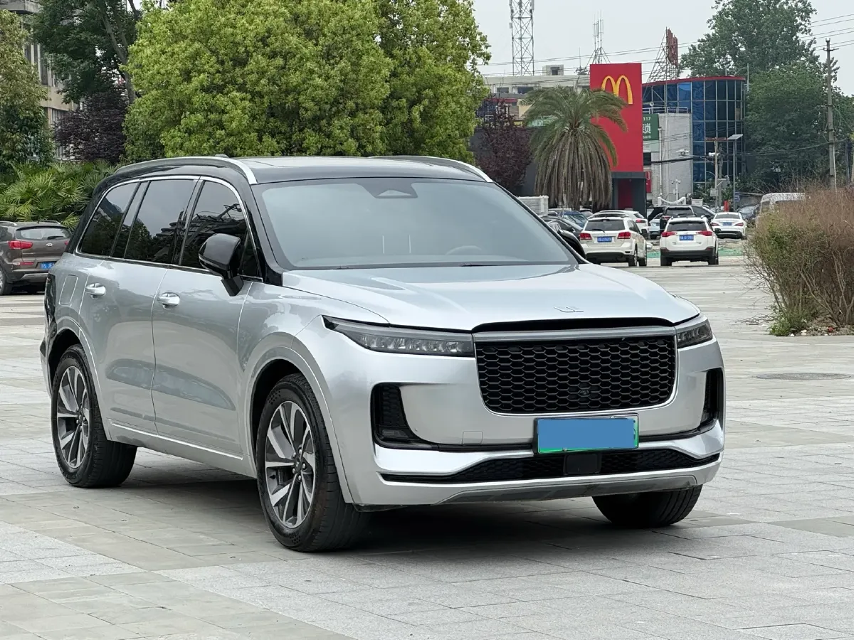 2021 Li ONE Range Extended 131HP REEV 40.5KWH,autocango,china used car exporter,china ev exporter,chinese used car exporter,chinese used ev exporter