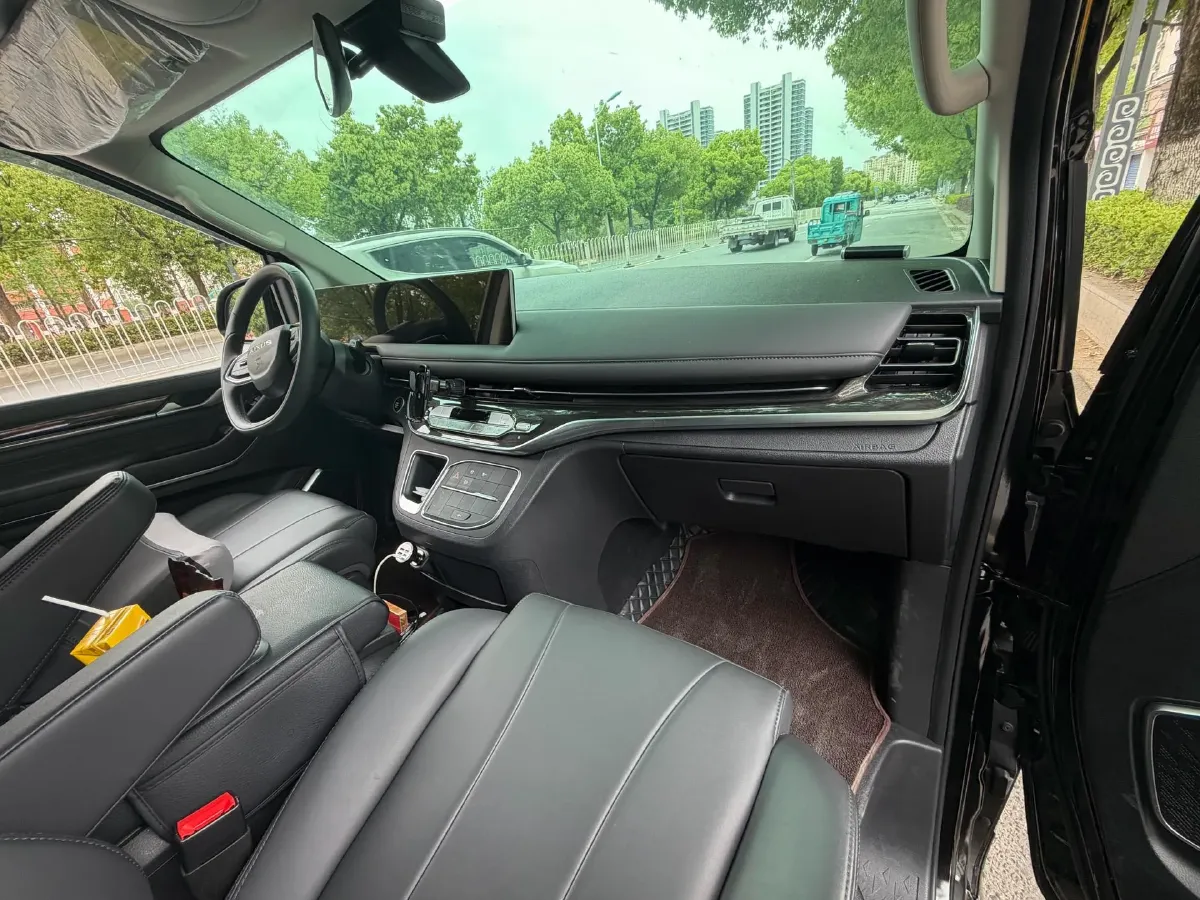 2025 MAXUS G10 2.0T 163HP L4 8AT,autocango,china used car exporter,china ev exporter,chinese used car exporter,chinese used ev exporter