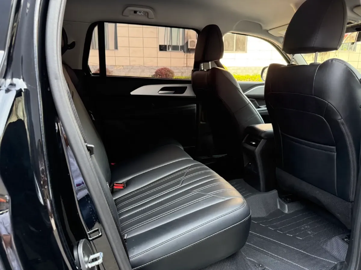 2025 Haval H5 2.0T 166HP L4 8AT,autocango,china used car exporter,china ev exporter,chinese used car exporter,chinese used ev exporter