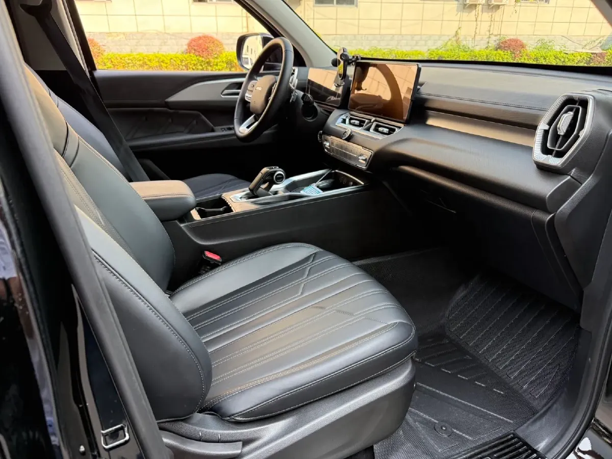 2025 Haval H5 2.0T 166HP L4 8AT,autocango,china used car exporter,china ev exporter,chinese used car exporter,chinese used ev exporter