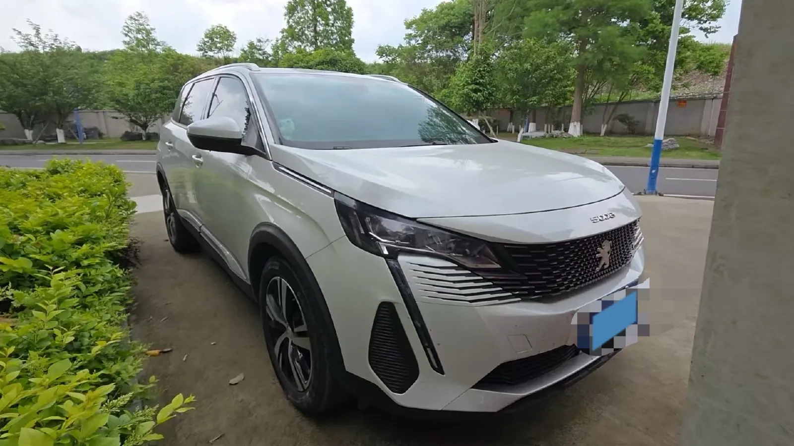 2021 Peugeot 5008 1.6T 170HP L4 8AT,autocango,china used car exporter,china ev exporter,chinese used car exporter,chinese used ev exporter