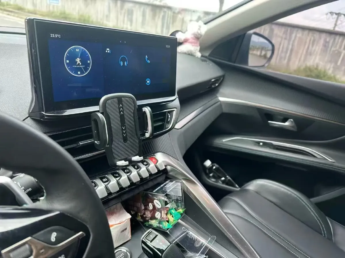 2021 Peugeot 5008 1.6T 170HP L4 8AT,autocango,china used car exporter,china ev exporter,chinese used car exporter,chinese used ev exporter