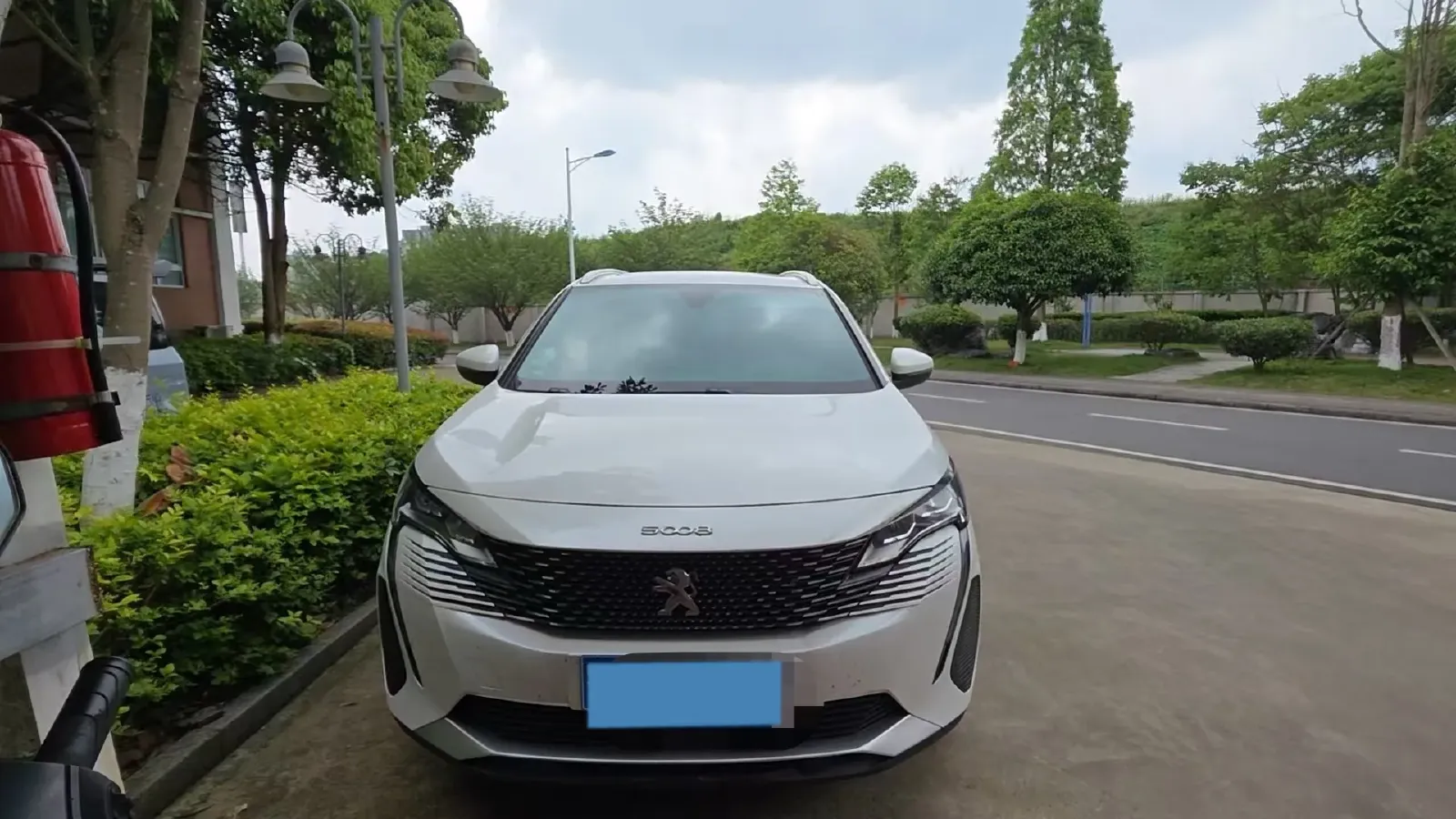 2021 Peugeot 5008 1.6T 170HP L4 8AT,autocango,china used car exporter,china ev exporter,chinese used car exporter,chinese used ev exporter