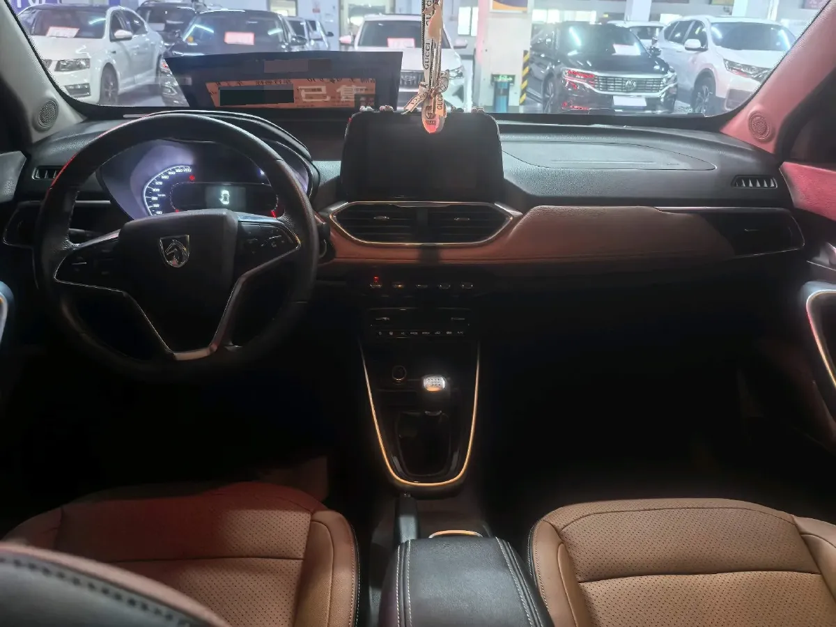 2017 BaoJun 510 1.5L 112HP L4 6MT,autocango,china used car exporter,china ev exporter,chinese used car exporter,chinese used ev exporter