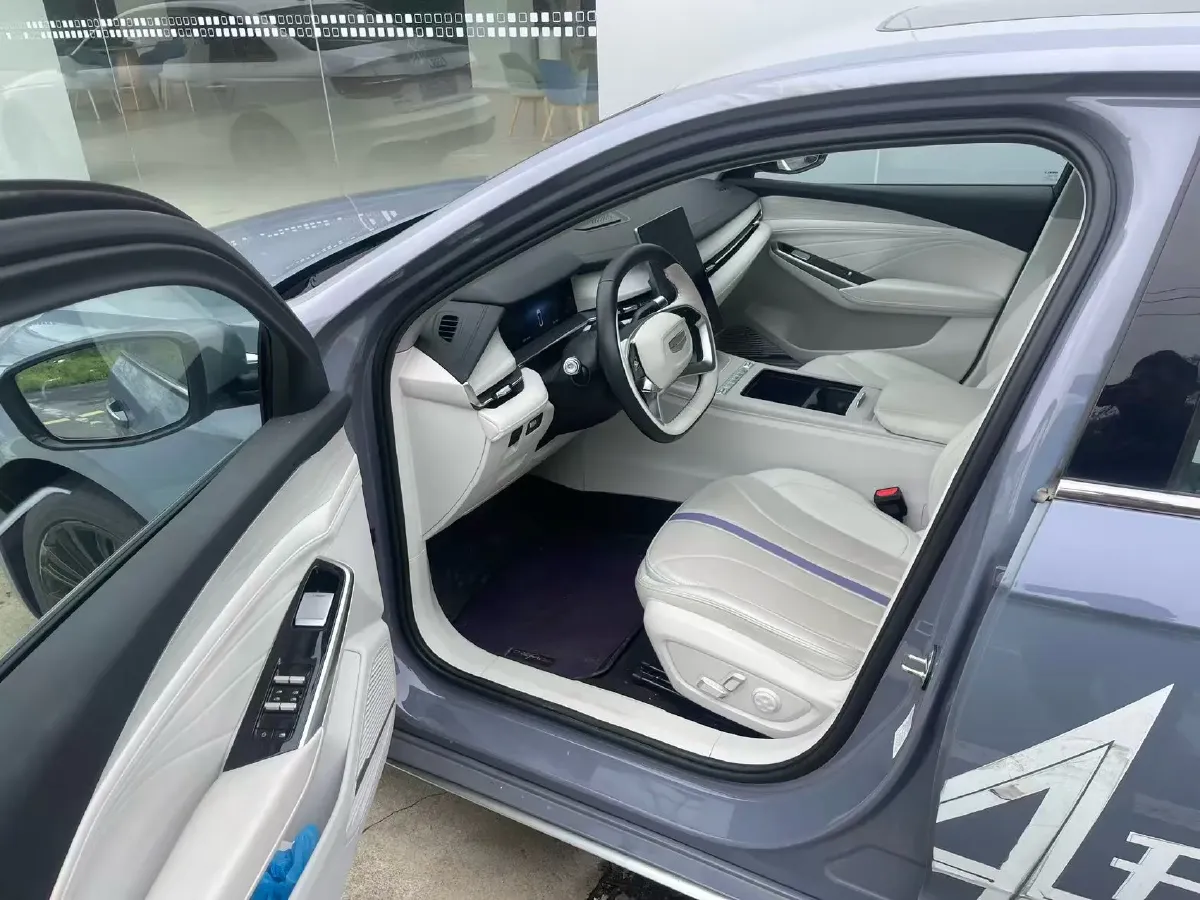 2024 Geely Monjaro 1.5T 163HP L4 3DHT Hybrid,autocango,china used car exporter,china ev exporter,chinese used car exporter,chinese used ev exporter