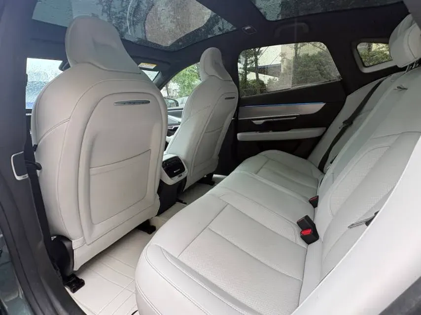 2023 Xpeng P7 BEV 86.2KWH,autocango,china used car exporter,china ev exporter,chinese used car exporter,chinese used ev exporter