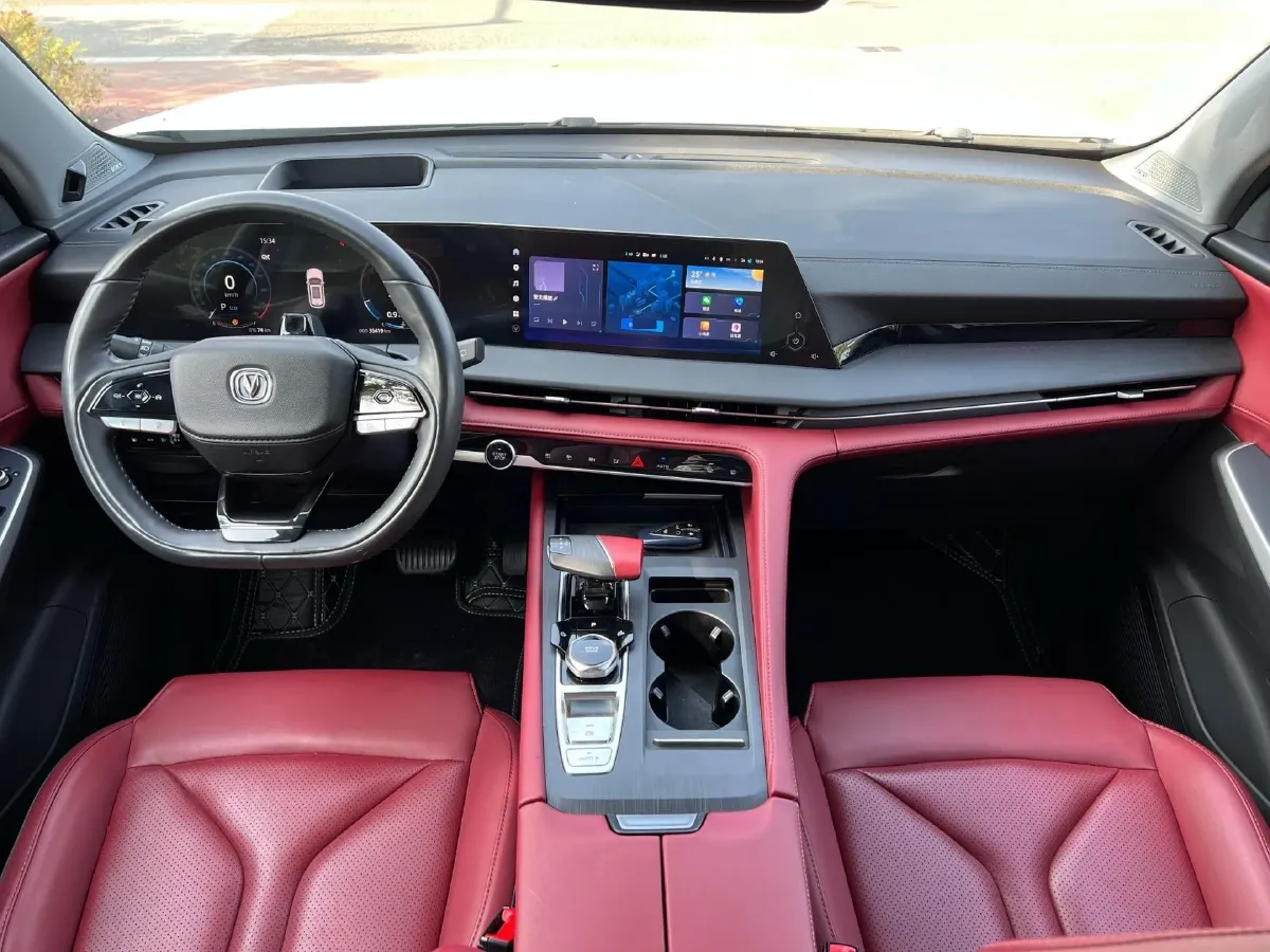 2022 ChangAn CS75 Plus 2.0T 233HP L4 8AT,autocango,china used car exporter,china ev exporter,chinese used car exporter,chinese used ev exporter